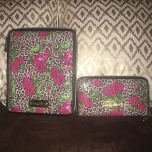 Betsey Johnson IPad Case and matching Wallet Set
